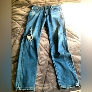 NEW! AG Farrah comfy lightweight summer jeans. High waisted and stretchy. Sz 30